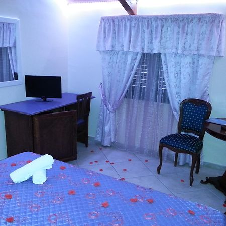 Hotel Happy Days Лікола Екстер'єр фото