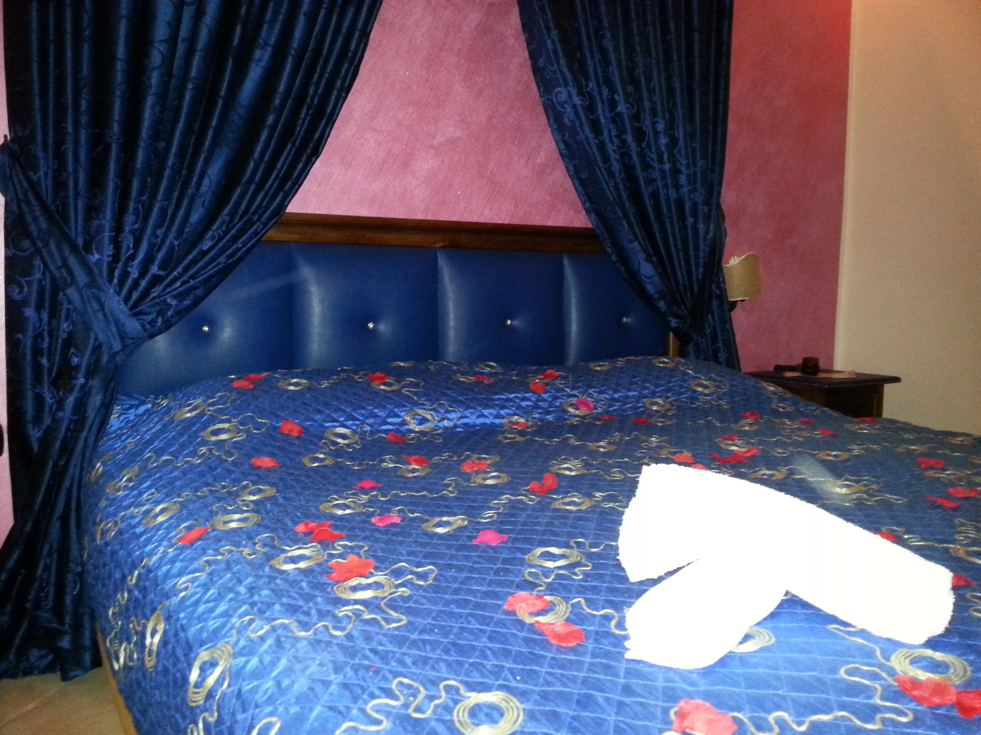 Hotel Happy Days Лікола Екстер'єр фото