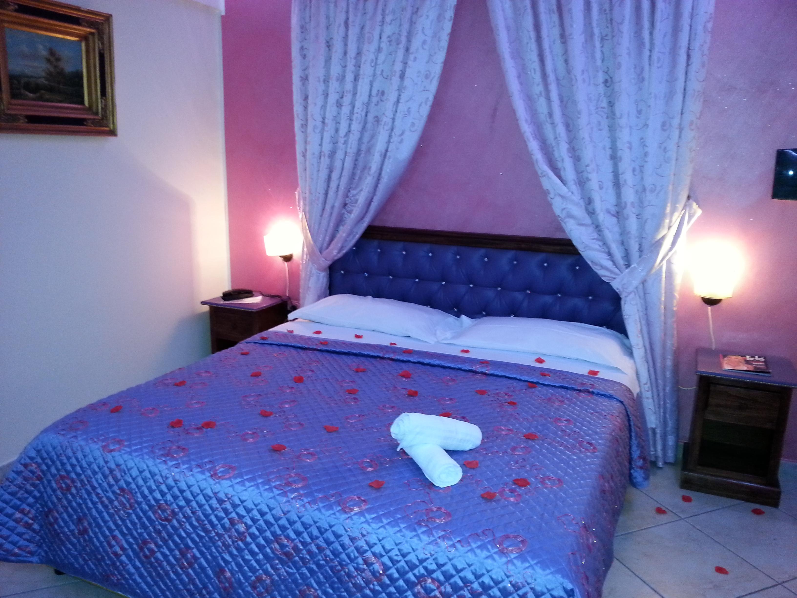Hotel Happy Days Лікола Екстер'єр фото