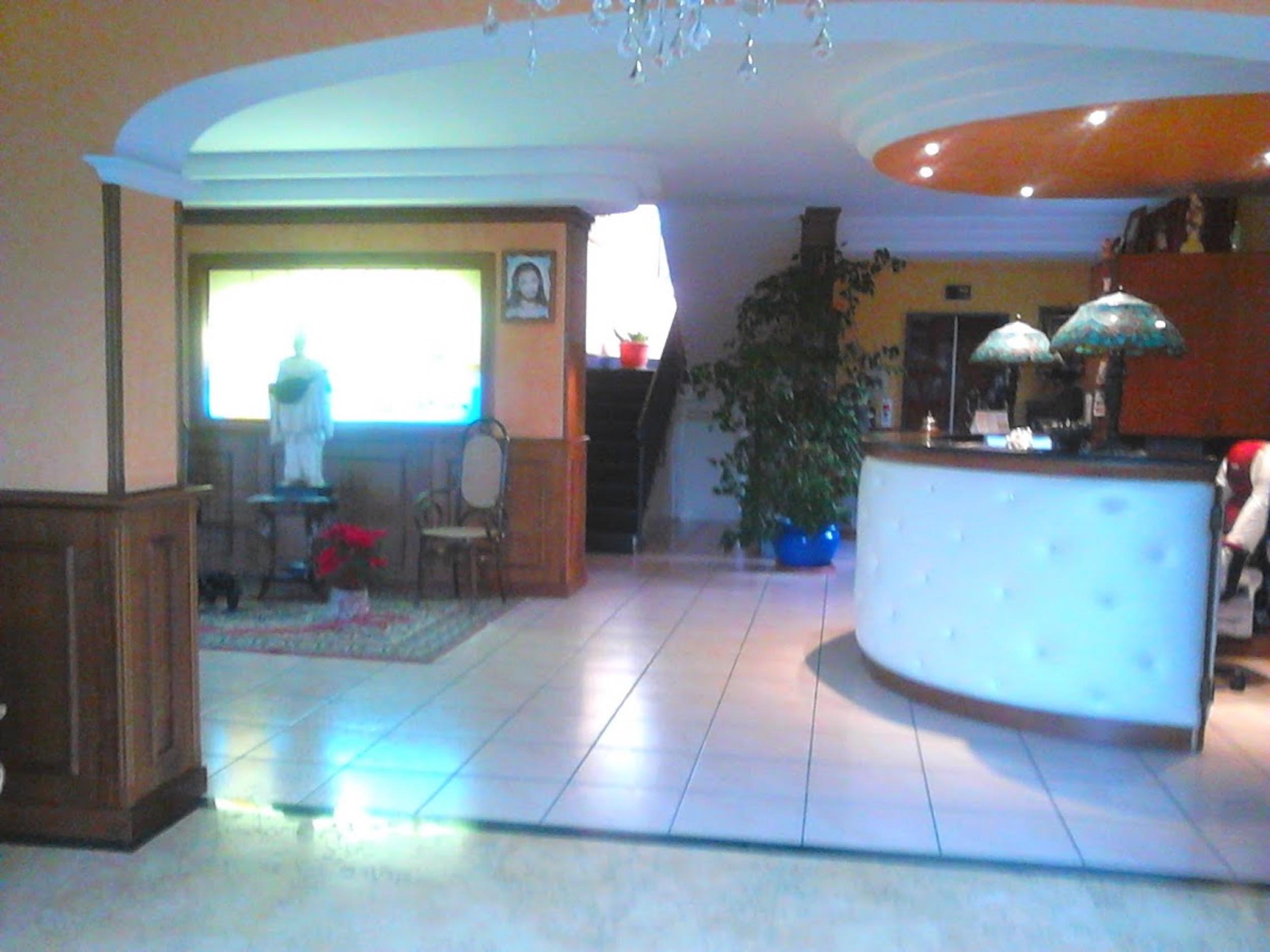 Hotel Happy Days Лікола Екстер'єр фото