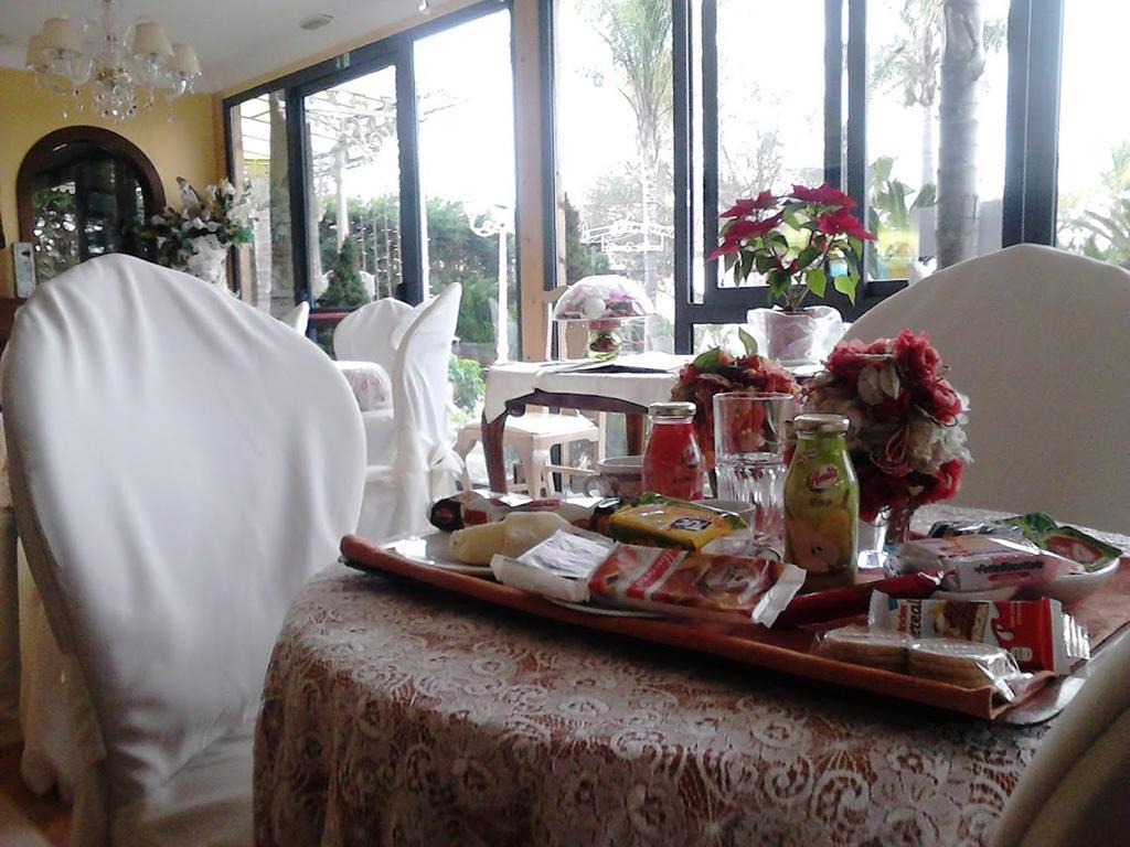 Hotel Happy Days Лікола Екстер'єр фото